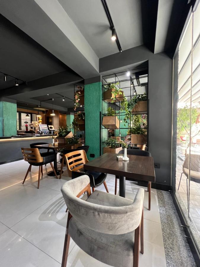 Vila 90 Boutique Hotel Tirana Exterior foto